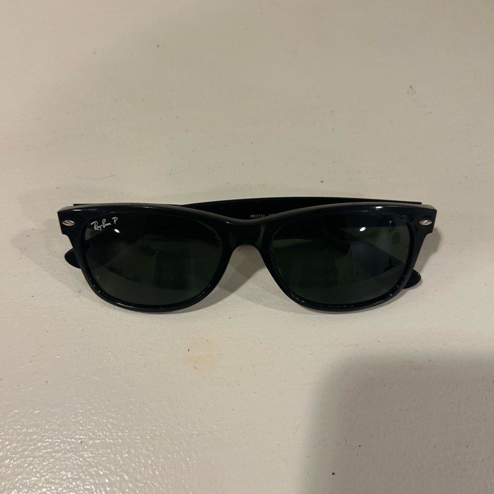 RAY-BAN RB2132 SHINY BLACK G15 Polarized New WAYFARER SUNGLASSES w/CASE